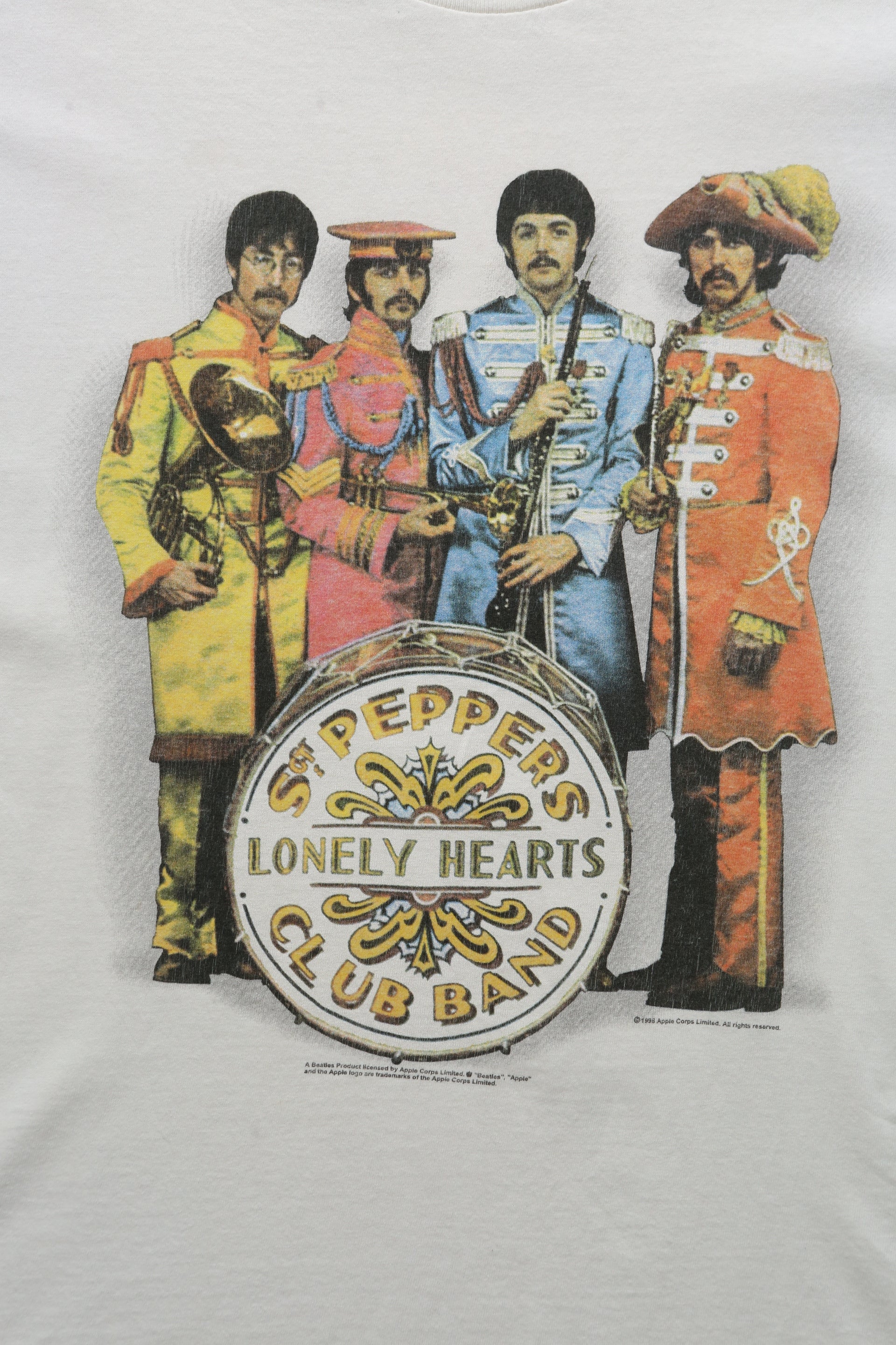 1996 The Beatles SGT Pepper Graphic T-shirt