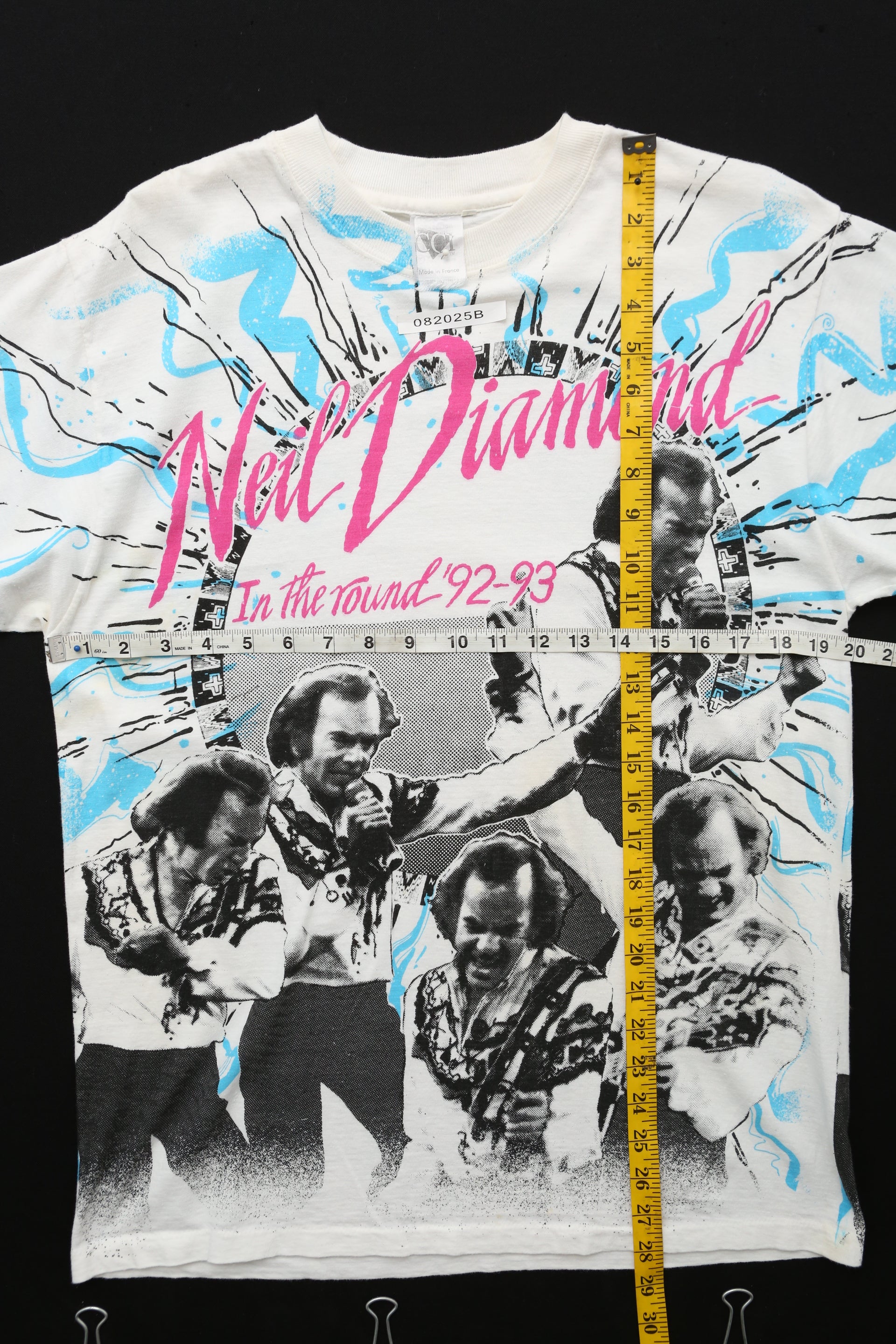 1992 Vintage Neil Diamond In the Round concert tee