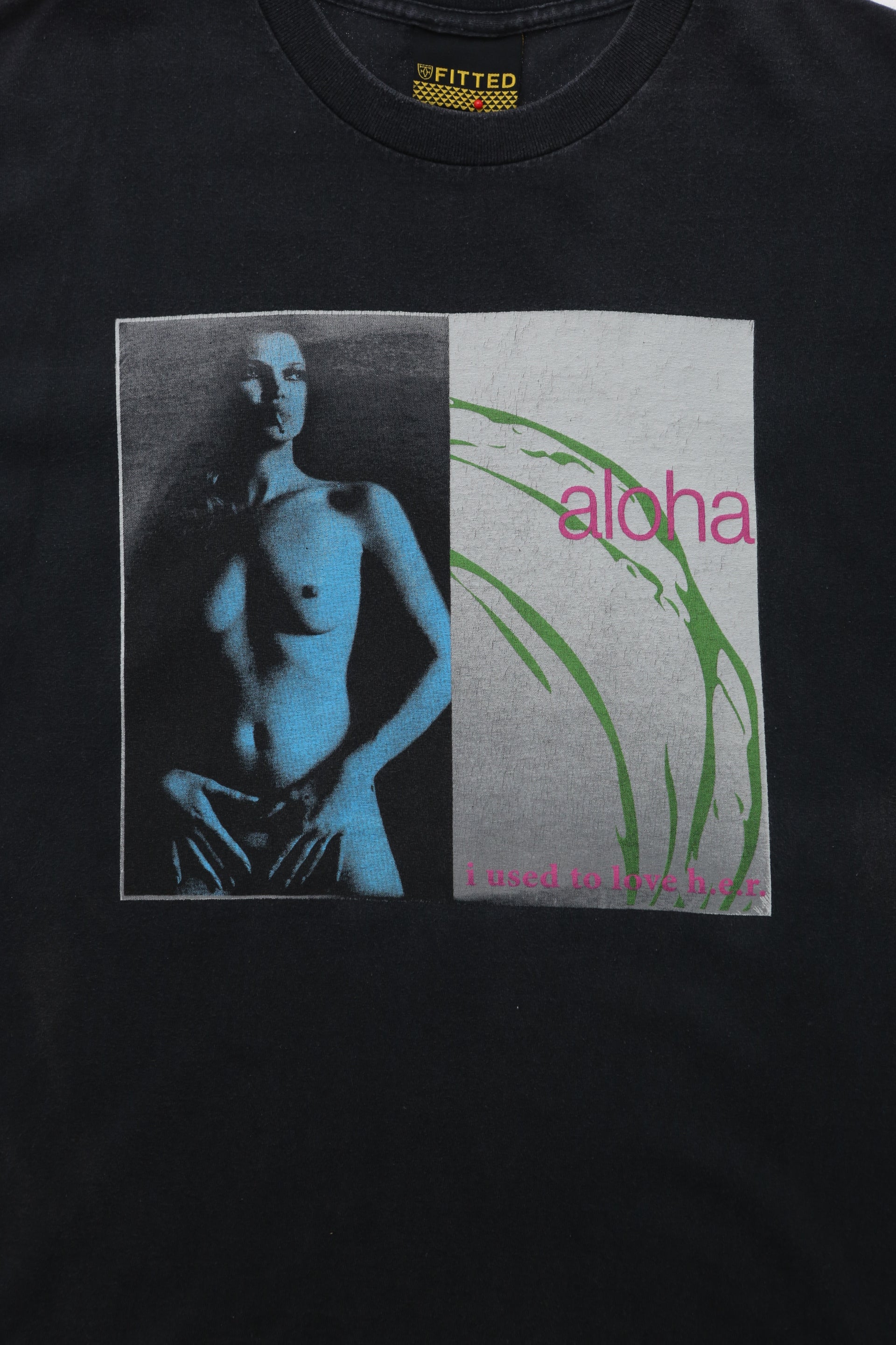 Y2K FITTED Hawaii Brand Graphic T-shirt