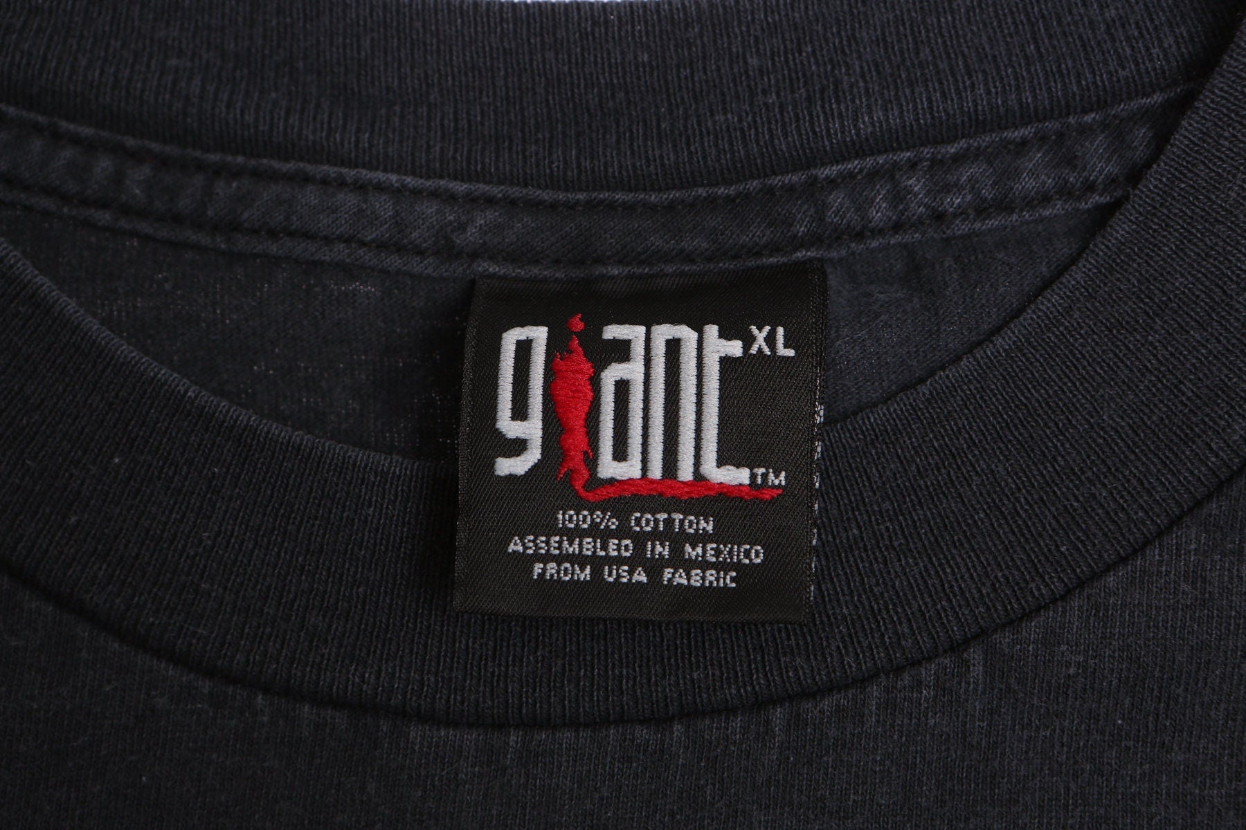 Star Trek Insurrection Black Graphic T-shirt  - The Battle For Paradise has Begun